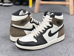 Air Jordan 1 Retro High Og Dark Mocha In 2020 Air Jordans Air Jordans Retro Jordan Shoes Girls