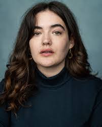 Ellie Oneill's Instagram, Twitter & Facebook