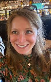 Sarah Pelley's Instagram, Twitter & Facebook