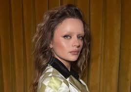 Joey King & Presley Cash Post Behind The Scenes Videos & Pics From Taylor  Swift's Concert