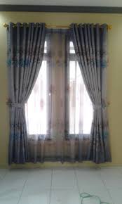 Jendela atau pintu pada ruangan minimalis saat ini mempunyai bentuk semoga anda segera mendapatkan gorden terbaik untuk rumah minimalis anda ya. Gorden Rumah Minimalis Haura Decor