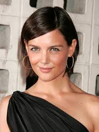 (8) best katie holmes bob haircuts (gorgeous short bob hairstyles) kate noelle holmes (born december 18, 1978) is an american actress who first achieved fame for her role as joey potter on the wb television teen drama dawson's creek from 1998 to 2003. Katie Holmes Inverted Bob Hairstyle For Short Hair Hairstyles Weekly