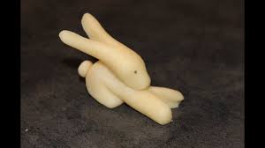 Mes créations en pâte d'amande. Petit Lapin En Pate D Amande Youtube