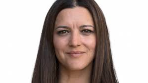 As candidatas presidenciais ana gomes e marisa matias concordaram hoje ser preciso ouvir as explicações da ministra da justiça no parlamento sobre a polémica do procurador europeu, num debate com críticas da socialista às contradições da bloquista sobre oe2021. Candidatas A Presidencia Marisa Matias Executiva