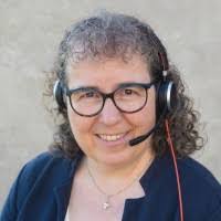 Suzanne Bollinger's Instagram, Twitter & Facebook