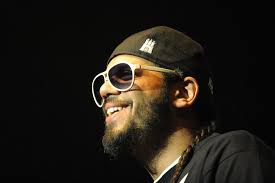 Kevin großkreutz, 19 temmuz 1988'de almanya'nın dortmund kentinde dünyaya gelen kariyeri boyunca yer aldığı kulüp takımlarında ve almanya milli takımı'nda defans pozisyonunda görev alan. Samy Deluxe Das Vermogen Des Deutschen Rappers Samy Deluxe Rapper Deutsche Rapperin