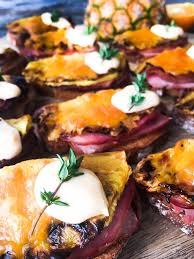 Toast Hawaii 2 0 Klassiker Neu Und Lecker Interpretiert Toast Hawaii Beste Gesunde Rezepte Essensrezepte