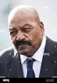 Donald brown hi-res stock photography and images