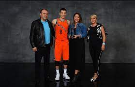 Lady lee & bogdan bogdanovic. Bogdan Bogdanovic Wiki 2021 Girlfriend Salary Tattoo Cars Houses And Net Worth