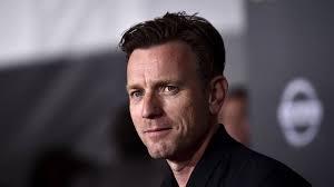 Ewan gordon mcgregor was born on march 31, 1971 in perth, perthshire, scotland, to carol diane (lawson) and james charles mcgregor, both teachers. Ewan Mcgregor Facts Actor S Age Wife Children Movies Height And Net Worth Revealed Smooth
