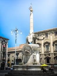 Catania's fontanarossa airport is located just 2km south of the city centre. Catania Sehenswurdigkeiten Top 15 Reisefuhrer Unterkunft Sizilien