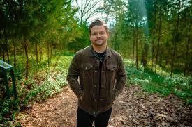 Hunter Hayes Opens Up About Growth, Fame, And New Album 'Evergreen'