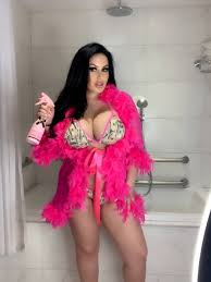 Marcela Alonso Nabs XBIZ Cam Award Nomination for BEST MILF Premium Social  Media Star - Fleshbot