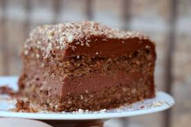 Ferrero Rocher Torte From The Best Food Blog 5starcookies First Layer Cake Enjoy Your Nutella Filling Pear And Almond Cake Almond Cakes Torte