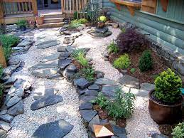 Va prezentam o colectie de imagini atent selectionate pentru a va inspira in amenajarea gradinilor dvs. Piatra NaturalÄƒ Cea Mai NaturalÄƒ SoluÈ›ie Pentru Amenajarea GrÄƒdinii Casa È™i GrÄƒdina