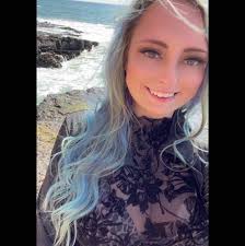 Morgan Bond's Instagram, Twitter & Facebook