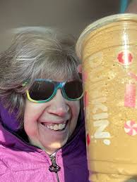 Fighting the urge to sip it 😆🤤🤤