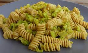 Minestra con cavolo romanesco e ceci. Broccolo Romanesco 10 Ricette Per Gustarlo Al Meglio Greenme