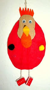 Die henne, die etwas pummeliger als der hahn ist, finde ich besonders entzückend! Hahn Und Henne Aus Eierkarton Ostern Bas Papier Basteln Ideen Hahn Und Henne Basteln