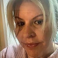 Eden Willis's Instagram, Twitter & Facebook