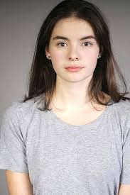 Tessa Stephens's Instagram, Twitter & Facebook