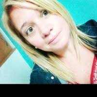 Laura Peckham's Instagram, Twitter & Facebook