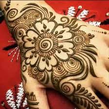 Round mehndi designs can be choose as best by the women of all age groups. 50 Best Floral Mehndi Designs With Pictures