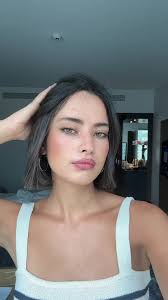 Estar sola pero no aburrida: ¿Amor propio o atracción por alguien?