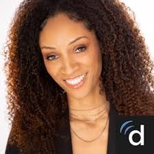 Shauna Page's Instagram, Twitter & Facebook