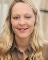 Kara Winter's Instagram, Twitter & Facebook