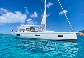 Heute ist sie von synthetischen substanzen weitgehend verdrängt und wird nur noch in wenigen teuren parfüms verwendet. Owner S Experience Sailing On Board Swan 48 Ambra Nautor S Swan