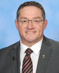 Larry Broderick's Instagram, Twitter & Facebook