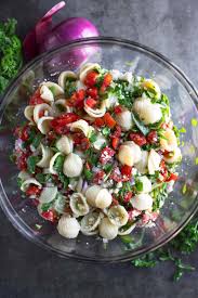 ⅓ cup thinly sliced red onion. Spinach Pasta Salad With Feta And Tomato Peas And Crayons