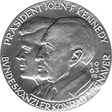 Ronald reagan became the first living former president to get the award in 1993. Schniebel Trading Medaille 1963 Prasident John F Kennedy Bundeskanzler Konrad Adenauer Stempelglanz Silber 1000 Amazon De Spielzeug
