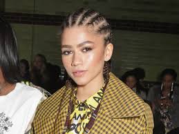 Kadeem hardison & i talk tv: Zendaya Wears Braids To Burberry S Spring 2018 Runway Show Vogue