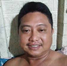 Vtvei John Acuña updated his profile picture.