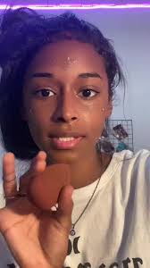 Victoria Simmons's Instagram, Twitter & Facebook