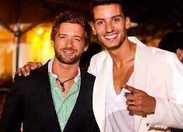 Join facebook to connect with alberto piedade and others you may know. Pedro Granger Junta Amigos Intimos Em Viagem A Grecia Com Direito A Casamento Muito Especial Celebridades Flash