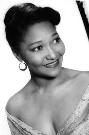 Carlene King Johnson : biographie, filmographie, photos & vidéos