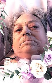 Elizabeth Grooms's Instagram, Twitter & Facebook