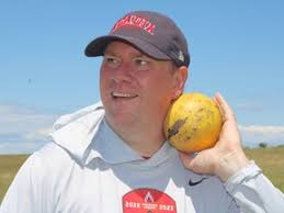 David Bambrick, of Wolfville, N.S., earns medals in shot put, discus at  nationals as he strives to keep improving