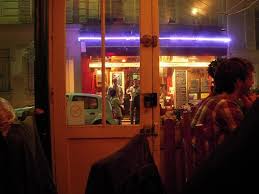 Le Jardin D En Face Restaurant 29 Rue De Trois Freres Montmartre Paris Tel 01 53 28 00 75 Travel Goals Places To Go Paris