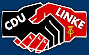 Das vierblättriges kleeblatt ist ein bekanntes symbol, das für die person, die es findet, glück bedeutet. Die Linke Archive Peter Boehringer