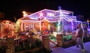 The Most Over The Top Christmas Trees Of The Season Christmas Decorations For The Home Amazing Christmas Trees Christmas In Australia