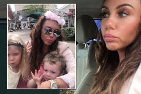 Michelle heaton and hugh hanley have spoken out on her addiction issues for the first time as a couple. Michelle Heaton Has The Mother Of All Problems As She Desperately Needs The Toilet While Trapped On The M25 Irish Mirror Online
