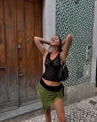 Tell me u love wear nothing Ill go first