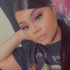 Shelby Kowalski's Instagram, Twitter & Facebook