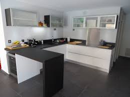 Maybe you would like to learn more about one of these? Cuisine Haut De Gamme Laque Blanc Brillant Plan De Travail Fenix Ntm Nero Minimalistisch Kuche Marseille Von Cuisine Connexion Houzz