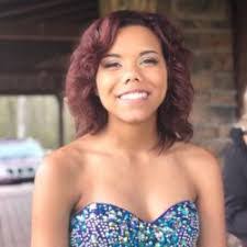 Shayla Russell's Instagram, Twitter & Facebook