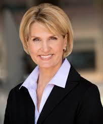 Valerie Grace's Instagram, Twitter & Facebook